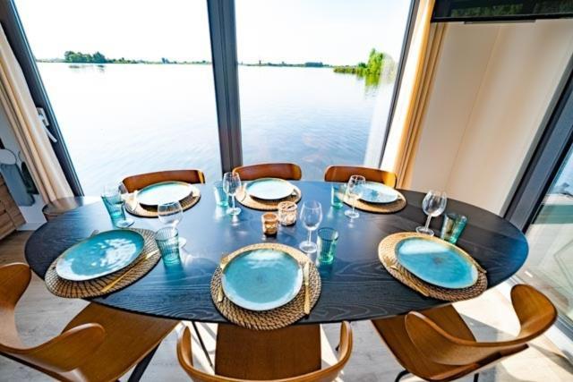 Surla Houseboat 